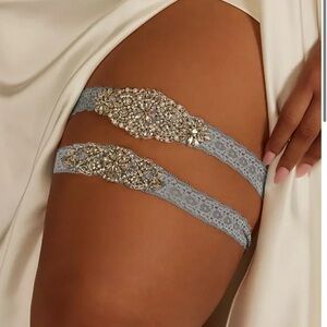NWT Bridal Plus Size Deco Crystal Encrusted Lace Garter Set